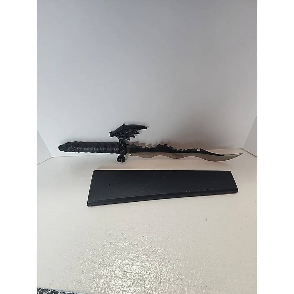 22 inch Flying Dragon Dagger Missing Stand‎ Prop